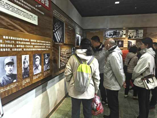 重溫崢嶸歲月，汲取紅色力量