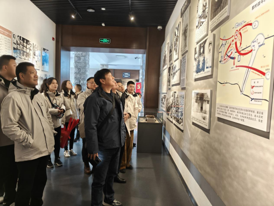 重溫崢嶸歲月，汲取紅色力量